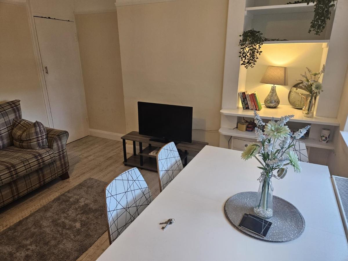 Leigh-On-Sea Retreat - 2 Bedroom Apartment Exterior photo