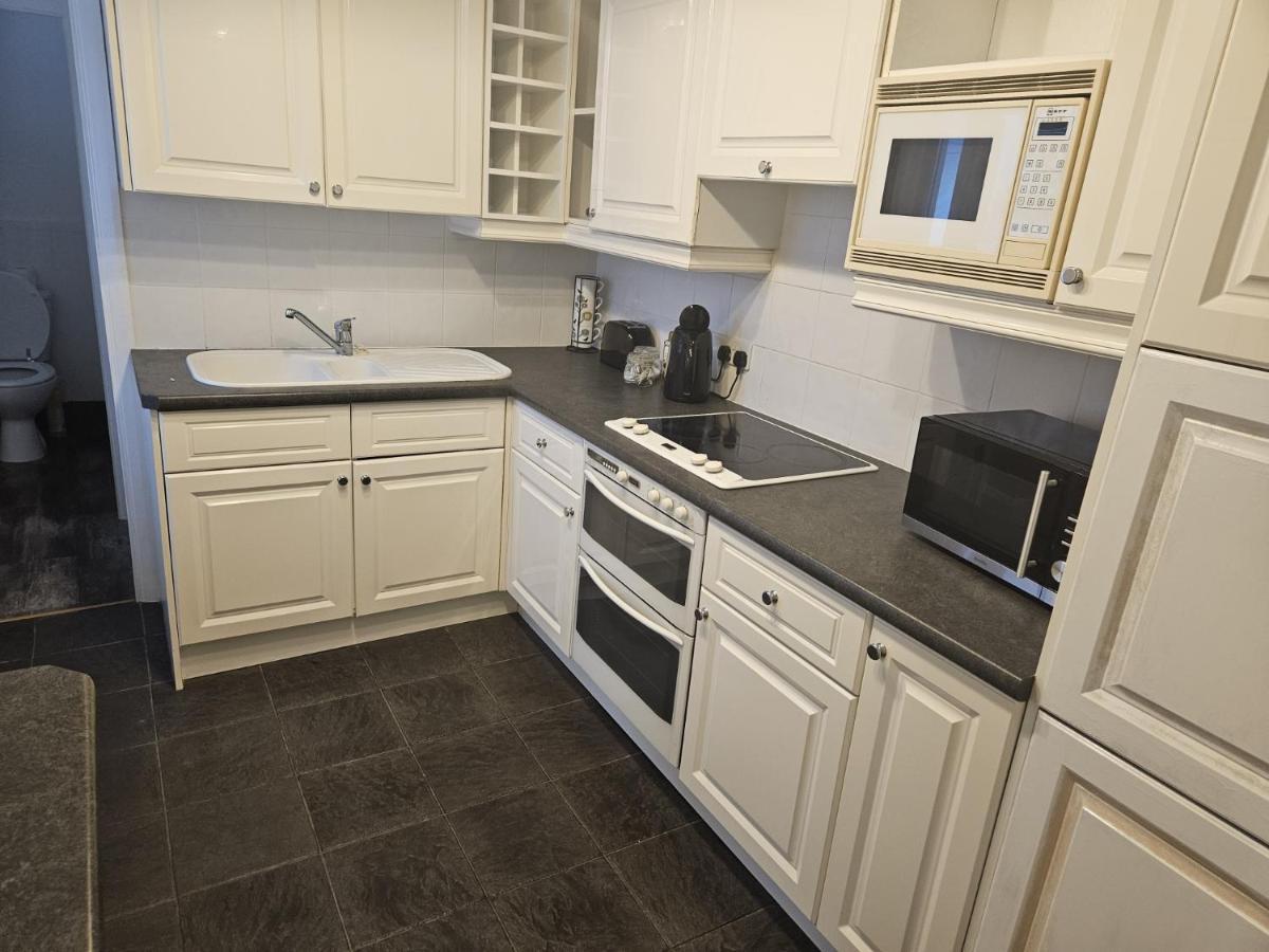 Leigh-On-Sea Retreat - 2 Bedroom Apartment Exterior photo
